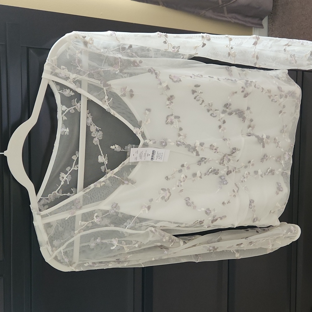 Whitehouse Black Market ivory 2'fer blouse with camisole built-in.